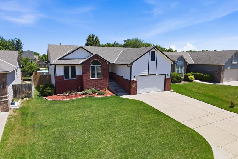 6608 Upchurch , Park City, KS 67219