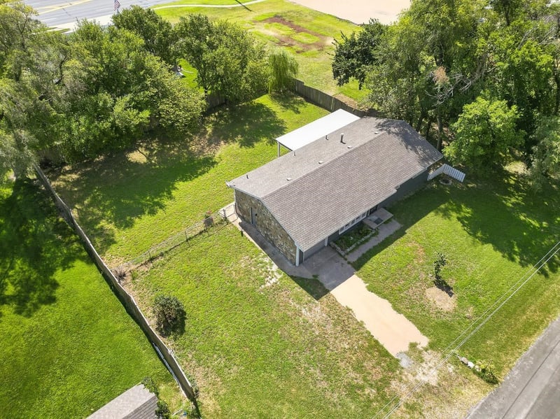 836 Opal, Maize, KS 67101