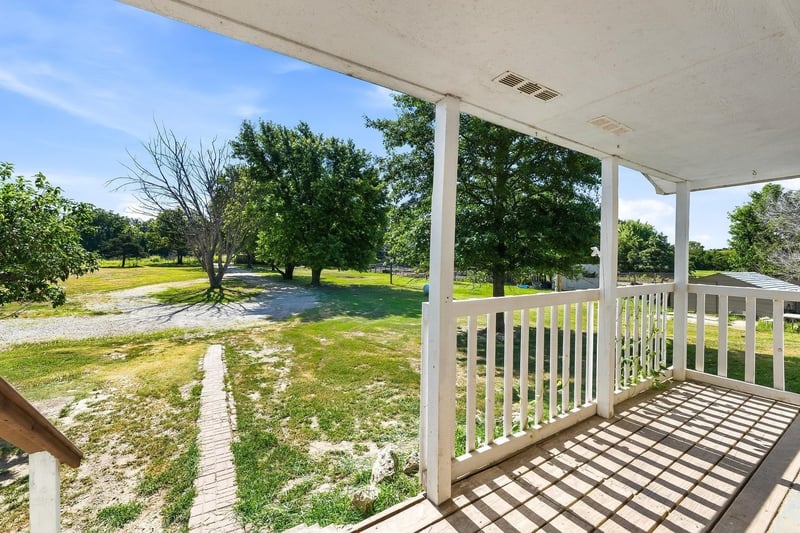 16775 Cherokee , Douglass, KS 67039