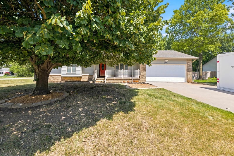 6156 Sullivan Rd, Wichita, KS 67204