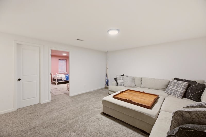 6156 Sullivan Rd, Wichita, KS 67204