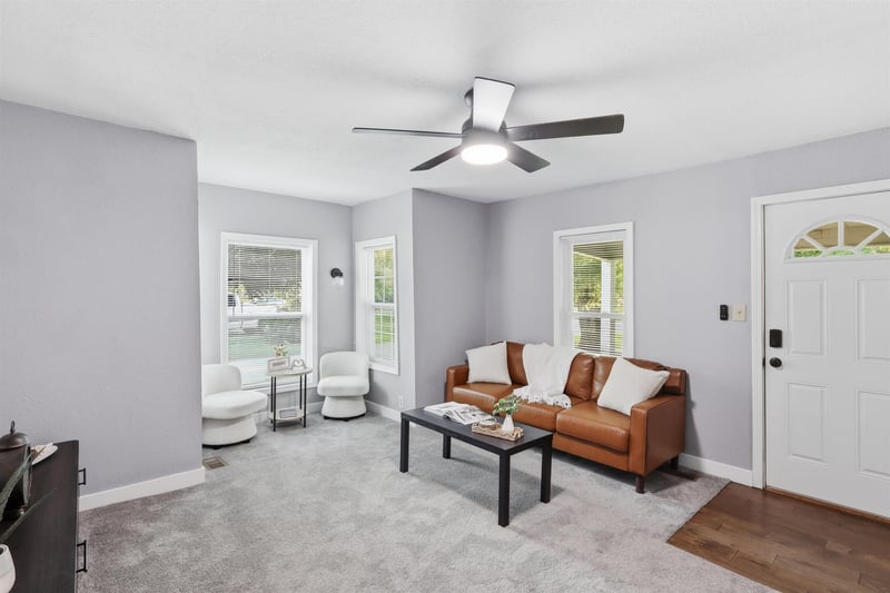 228 N Willow St, Douglass, KS 67039