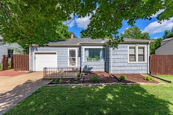 730 S Fountain Ave, Wichita, KS 67218-2131