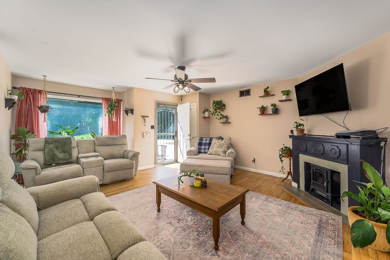 730 Fountain Ave, Wichita, KS 67218-2131