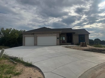 3510 S Bluelake Ct, Wichita, KS 67215
