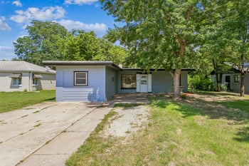 1924 S Fern Ave, Wichita, KS 67213