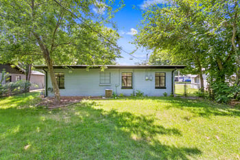 1924 S Fern Ave, Wichita, KS 67213