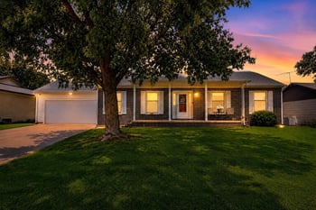 514 W 54th St S, Wichita, KS 67217
