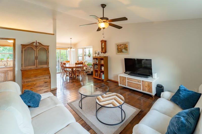 104 Sheffield , Newton, KS 67114