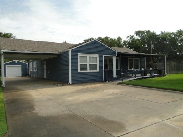 408 Jones St, Maize, KS 67101