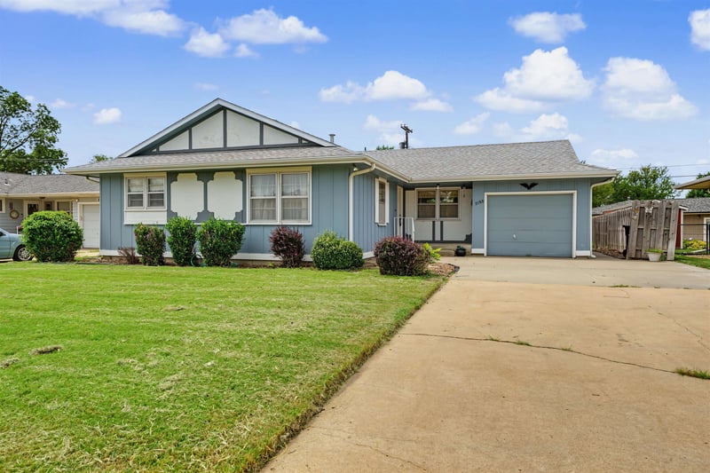 2158 Kensington Rd, Salina, KS 67401