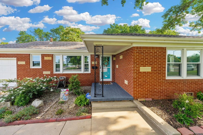 710 E Madison, Derby, KS 67037