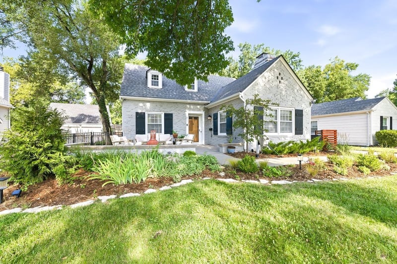 211 Battin Ave, Wichita, KS 67208