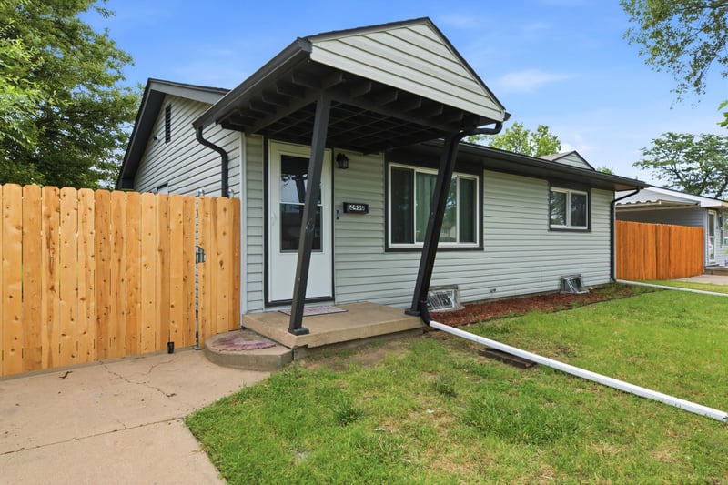 2450 St Clair Ave, Wichita, KS 67217