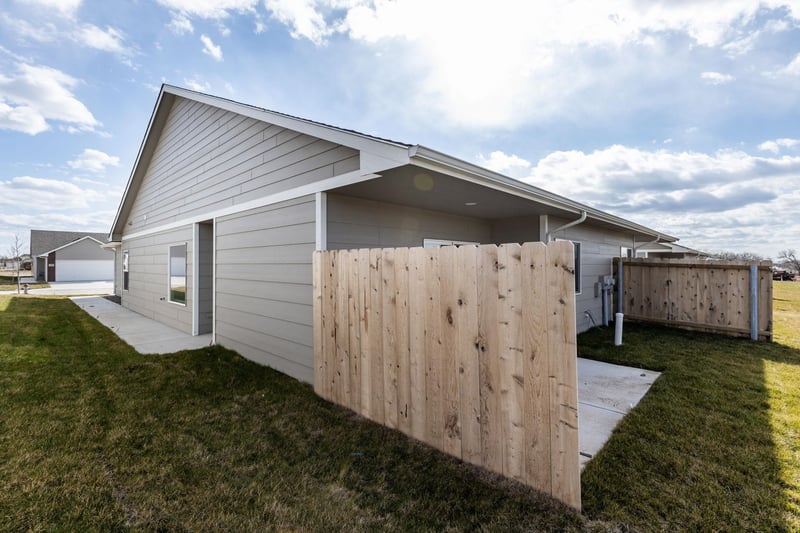 5407 Colburn Ct, Wichita, KS 67220
