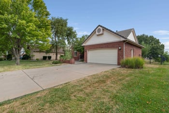 4014 N Tara Cir, Wichita, KS 67226