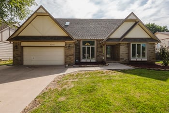 1212 N Coachhouse Rd, Wichita, KS 67235