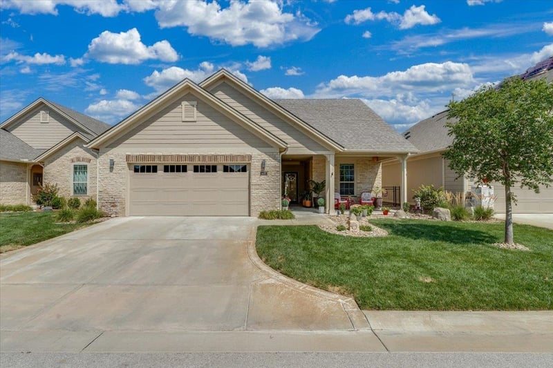 6606 Palmetto St, Wichita, KS 67205