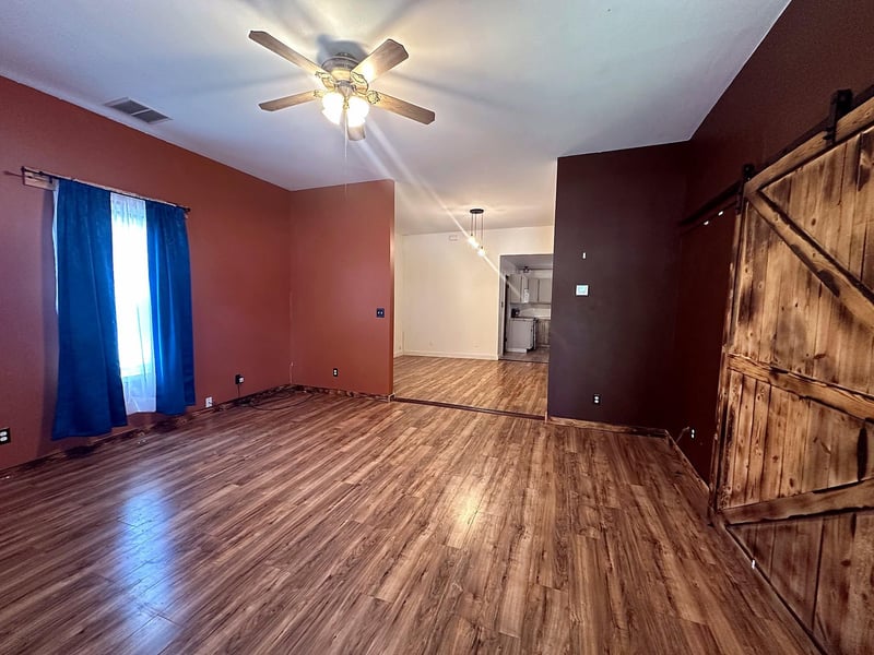 219 Market St, Caldwell, KS 67022