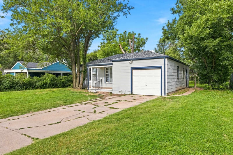 1837 St Paul, Wichita, KS 67203