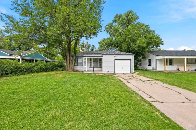 1837 St Paul, Wichita, KS 67203