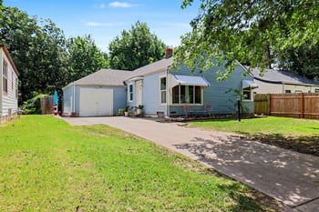 1048 N Pershing St, Wichita, KS 67208
