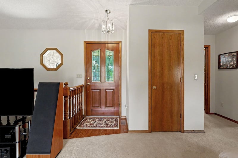 405 Sherman Dr, Newton, KS 67114