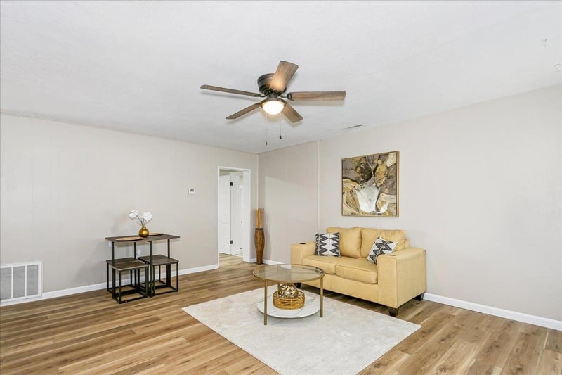 2039 Woodland Ave, Wichita, KS 67203
