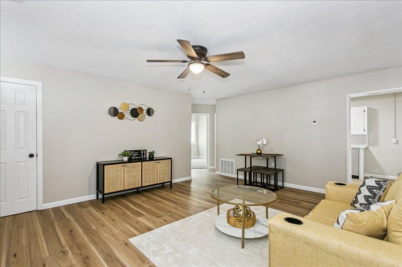 2039 Woodland Ave, Wichita, KS 67203