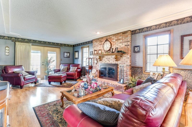 4604 Sequoia St, Hutchinson, KS 67502
