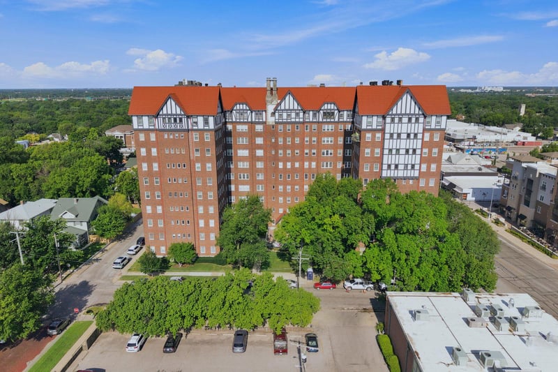 115 Rutan St #9b, Wichita, KS 67218