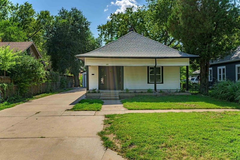 205 Sedgwick St, Wichita, KS 67203-5647