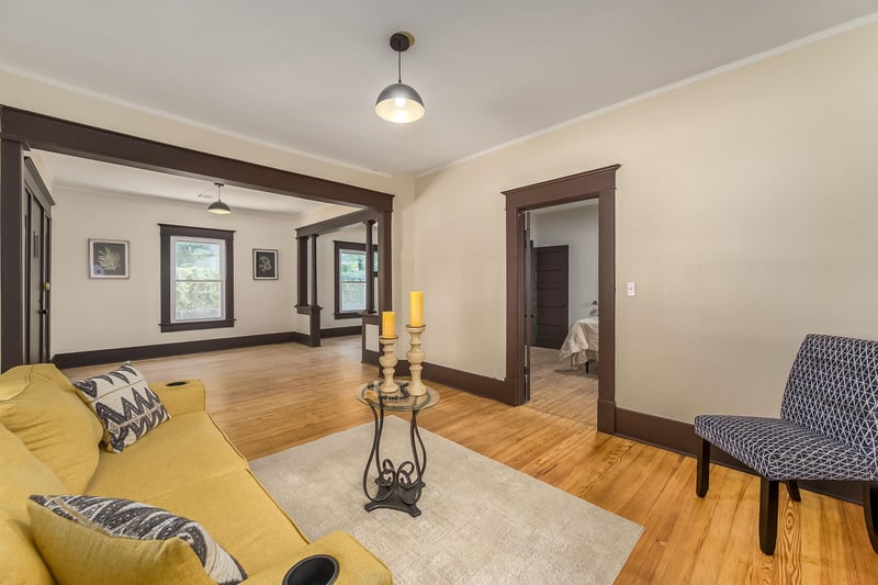 205 Sedgwick St, Wichita, KS 67203-5647