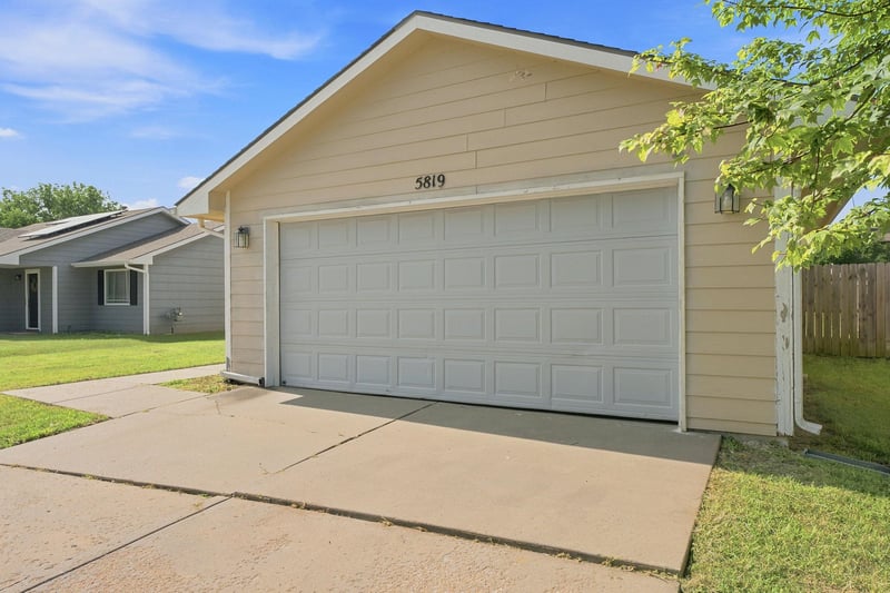 5819 Pembrook , Wichita, KS 67220