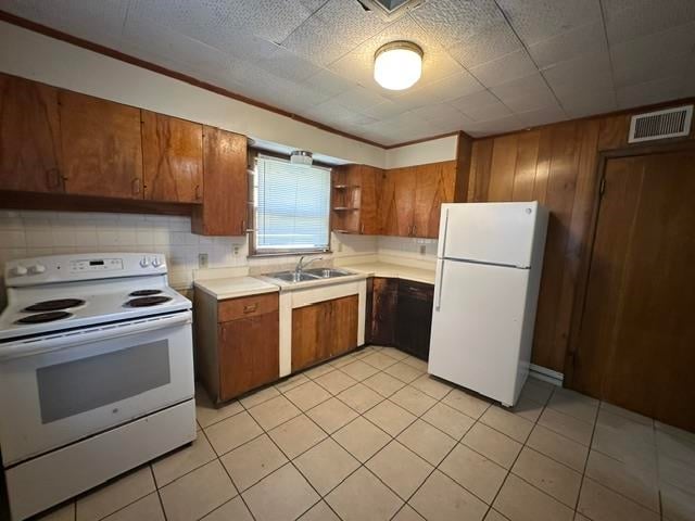 611 Harding , Wichita, KS 67208