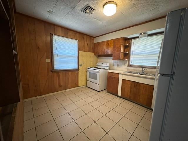 611 Harding , Wichita, KS 67208