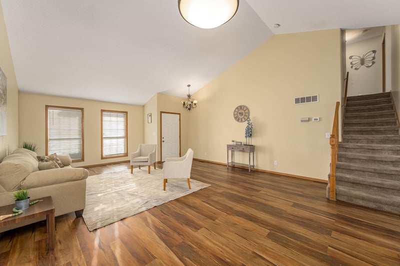 2438 S Cypress St, Wichita, KS 67210-2450