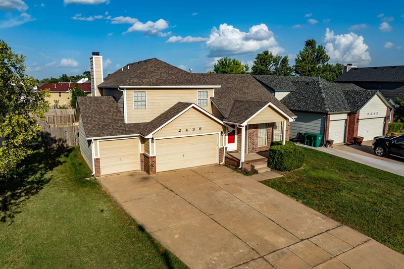 2438 Cypress St, Wichita, KS 67210-2450