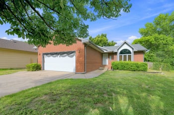 7040 E 35th Cir N, Wichita, KS 67226