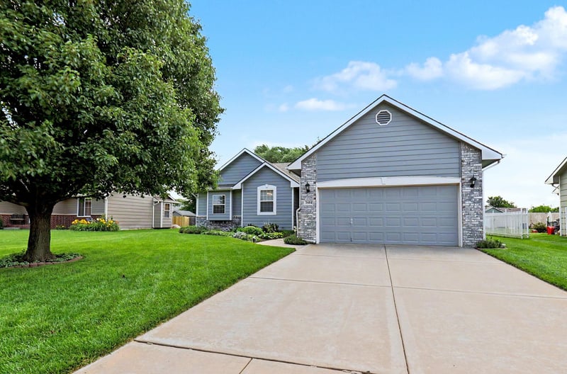 2604 Rutgers , Wichita, KS 67205