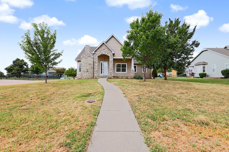 5123 Hampton , Wichita, KS 67226