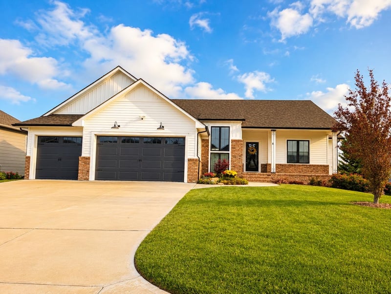 1502 Shadow Rock Dr, Andover, KS 67002