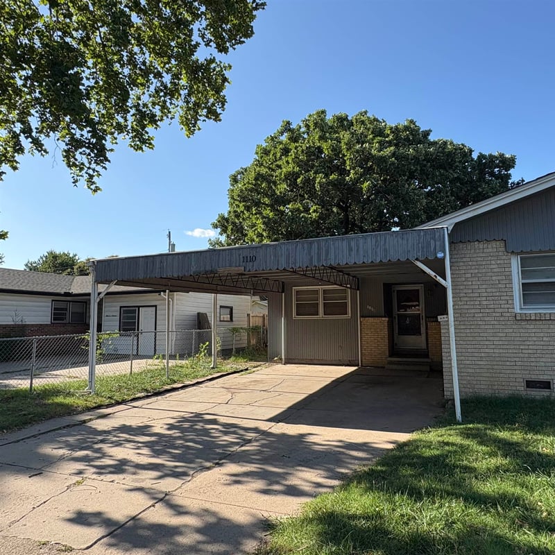 1110 Marlboro , Wichita, KS 67217