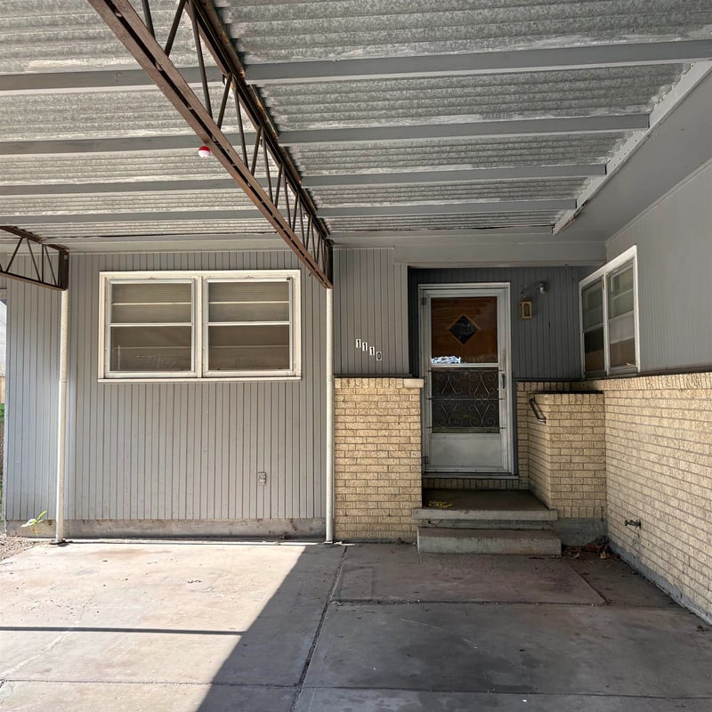 1110 Marlboro , Wichita, KS 67217