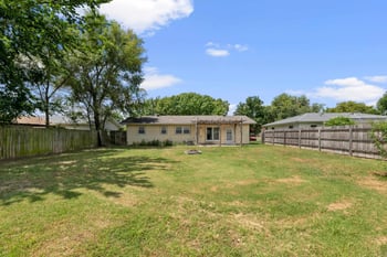 3236 S Bonn Ave, Wichita, KS 67217