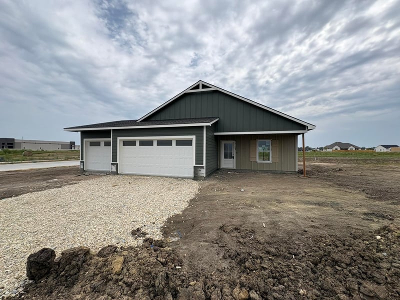 9233 Melissa Ave, Bel Aire, KS 67226