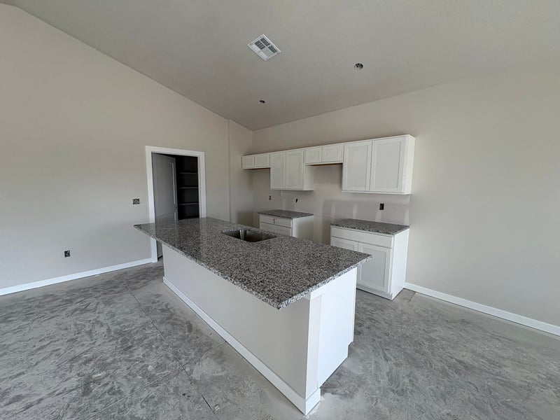 5651 Plumthicket St, Bel Aire, KS 67226