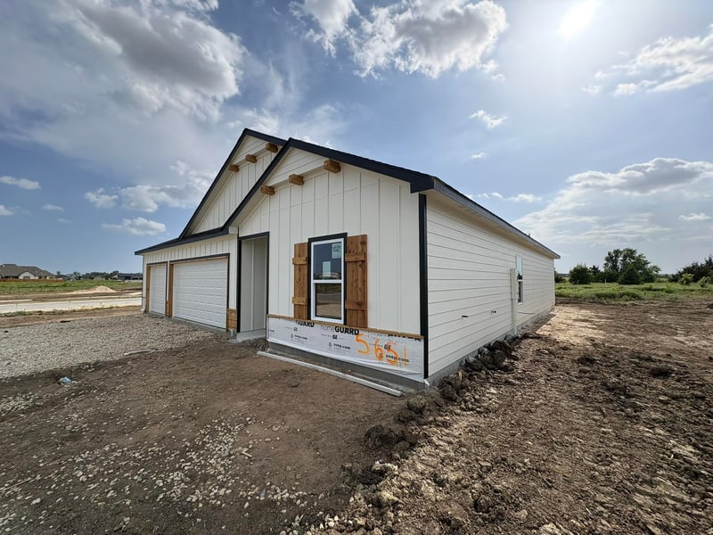 5651 Plumthicket St, Bel Aire, KS 67226
