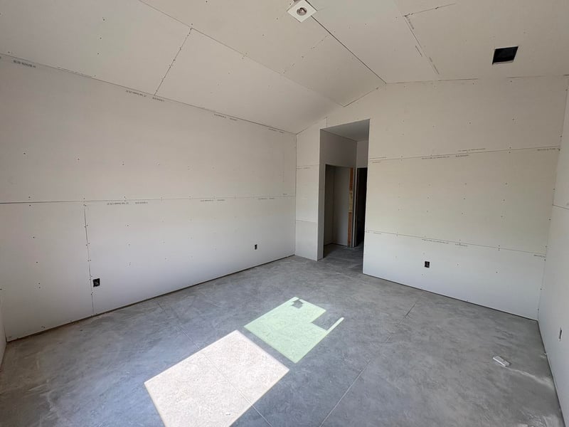 5651 Plumthicket St, Bel Aire, KS 67226