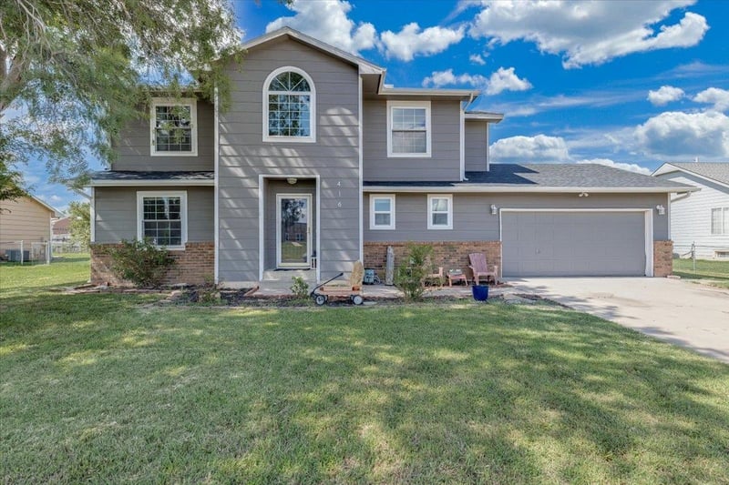 416 School St, Rose Hill, KS 67133